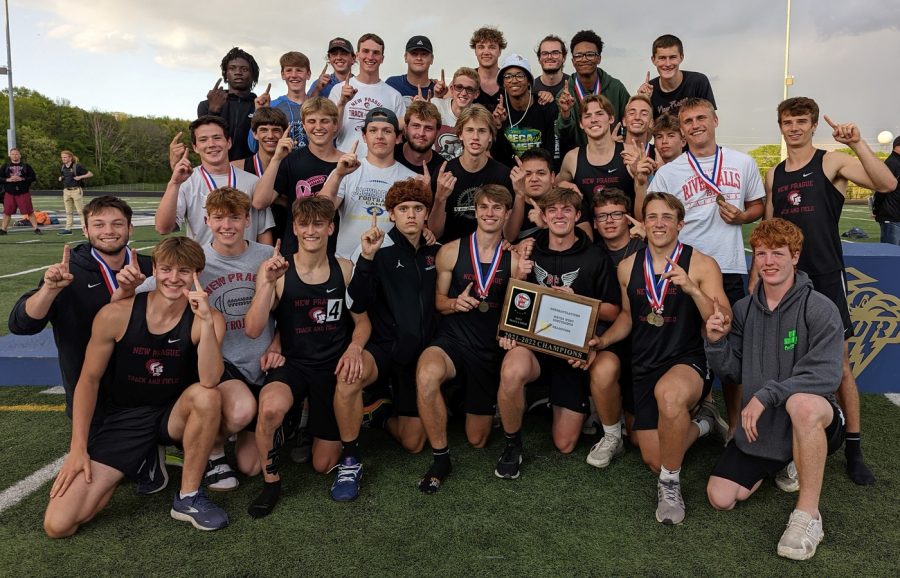 Boys+track+and+field+team+takes+conference+championship